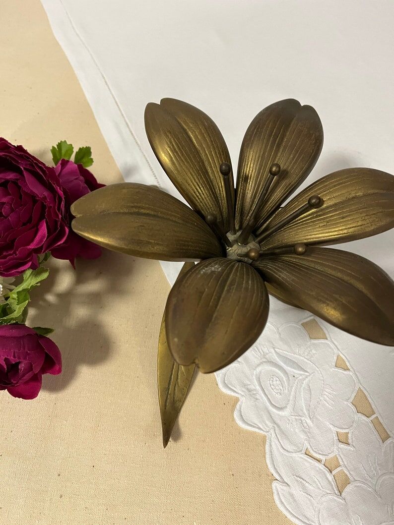Vintage brass metal ashtray flower