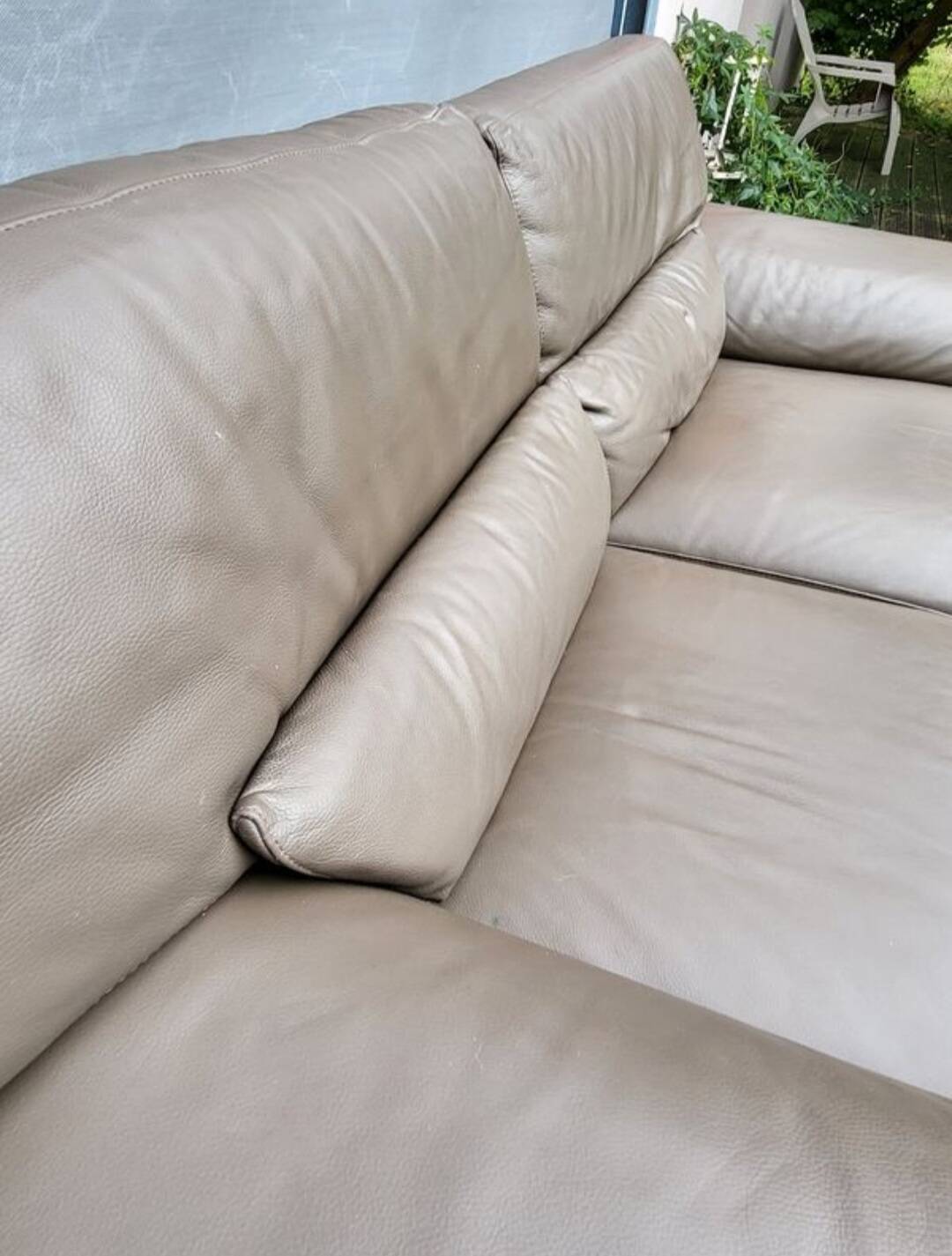 Crozatier leather lounge sofa