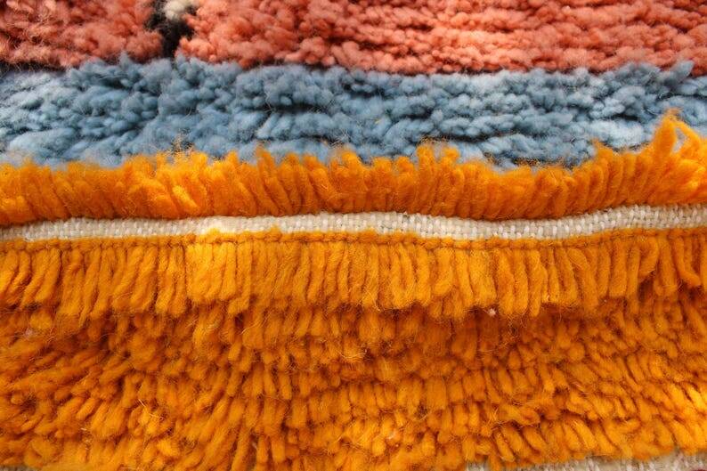 Handmade Moroccan rug 250cm x 150cm