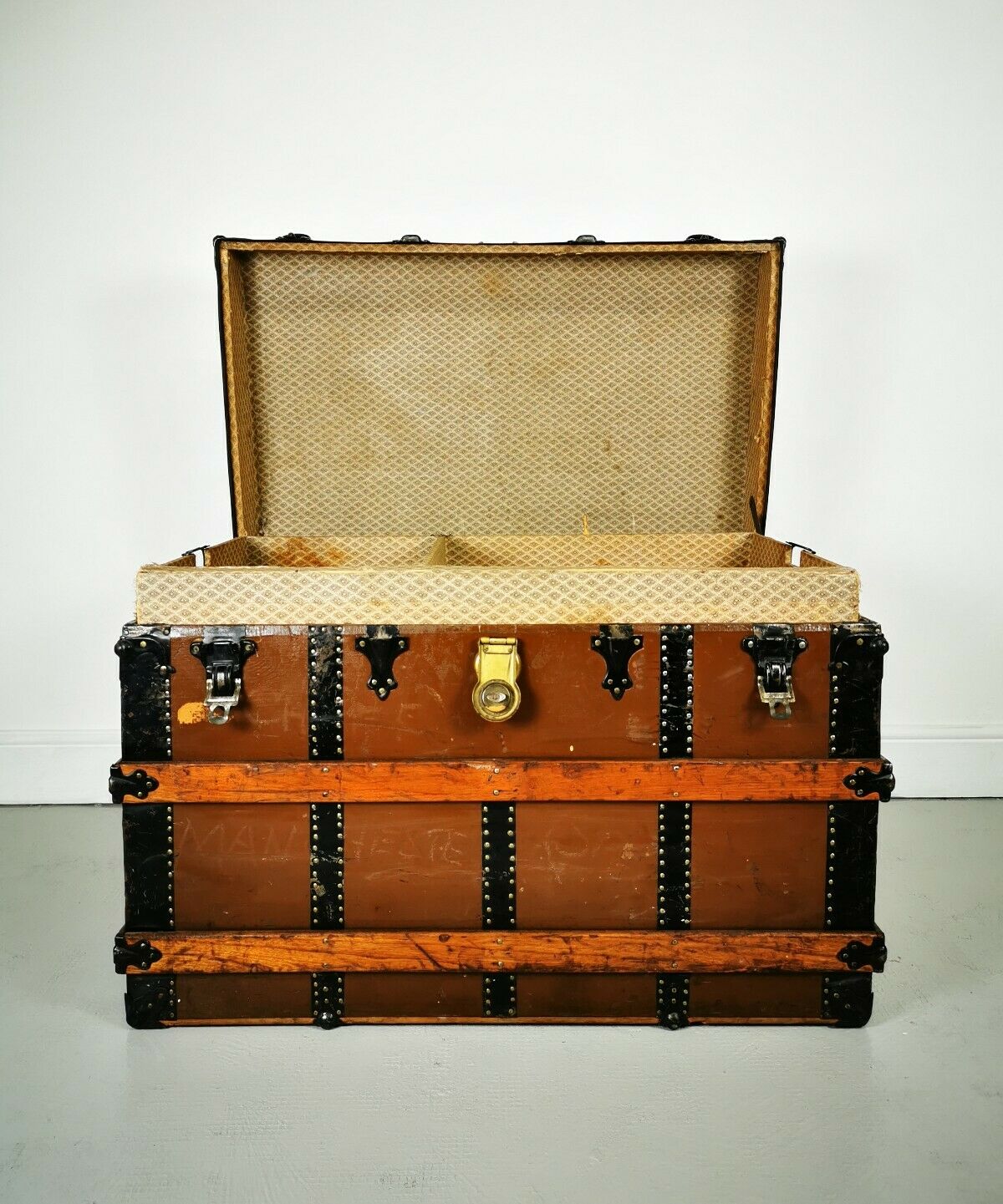 Late 19th Century Oak Banded Storage Travel Trunk / Chest