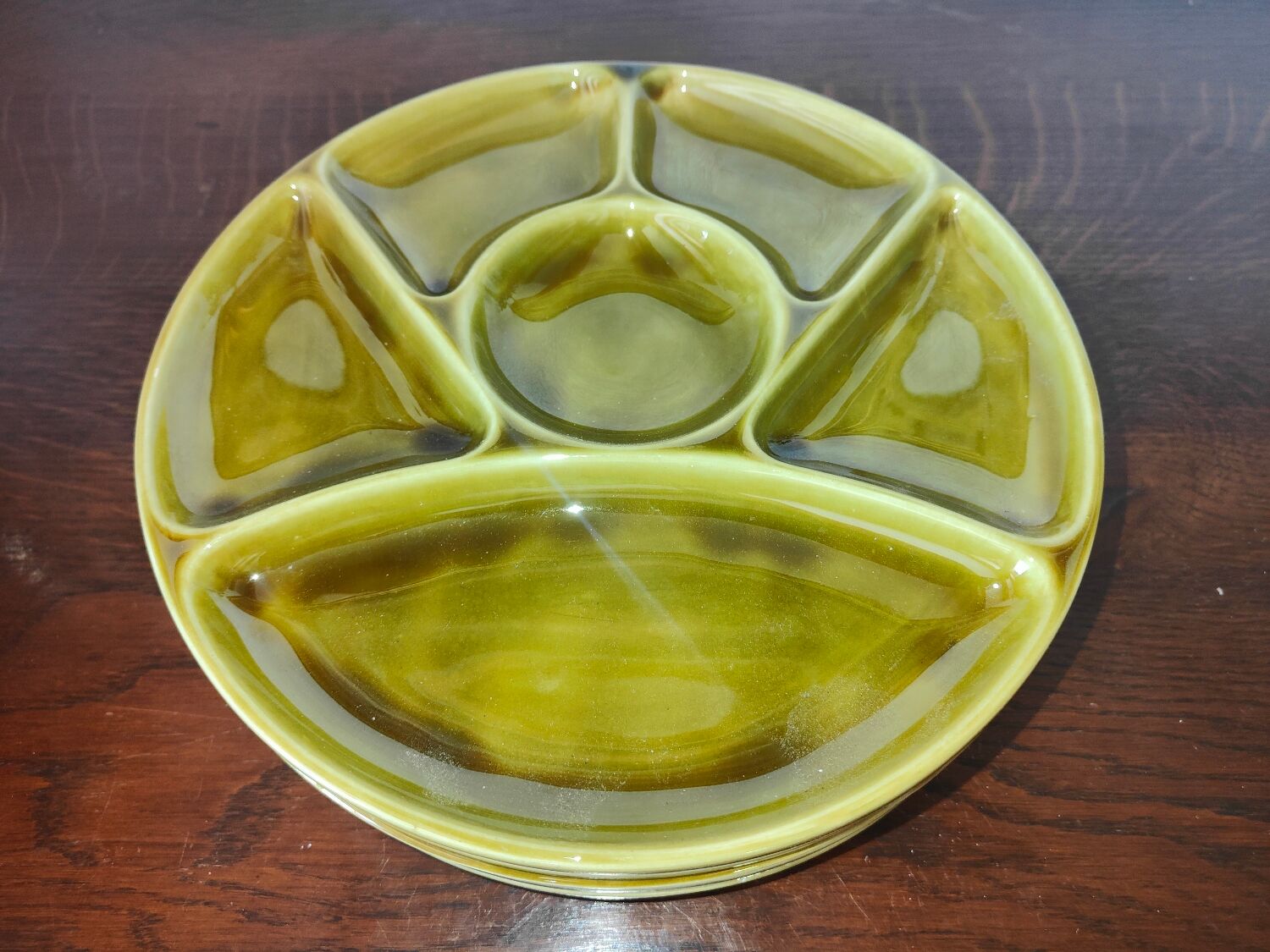 6 oyster plates in green Gien earthenware