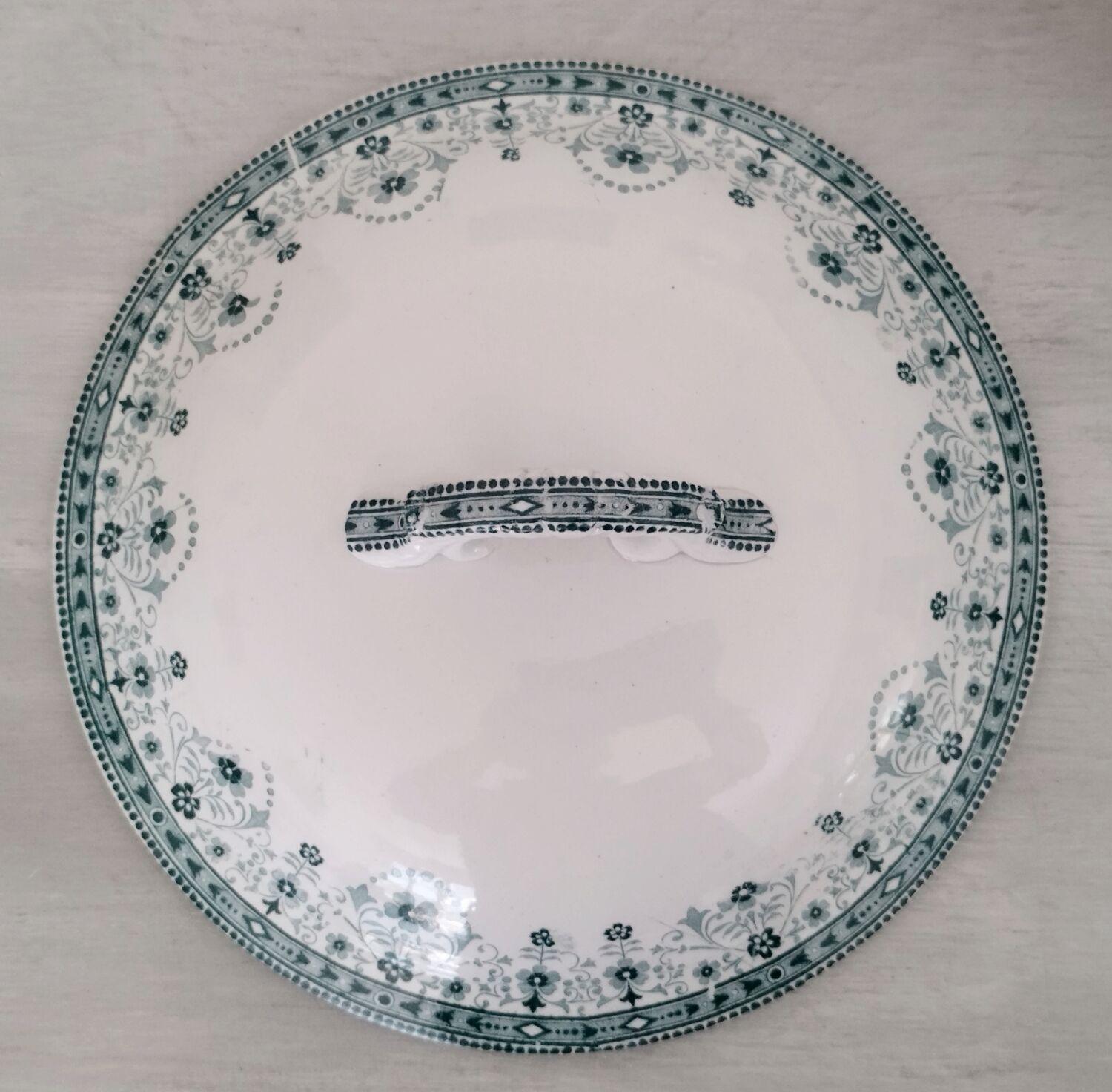 Vegetable soup tureen Old earthenware Saint Amand and Hamage Model Marceau