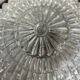 Globe en verre à décors géométriques