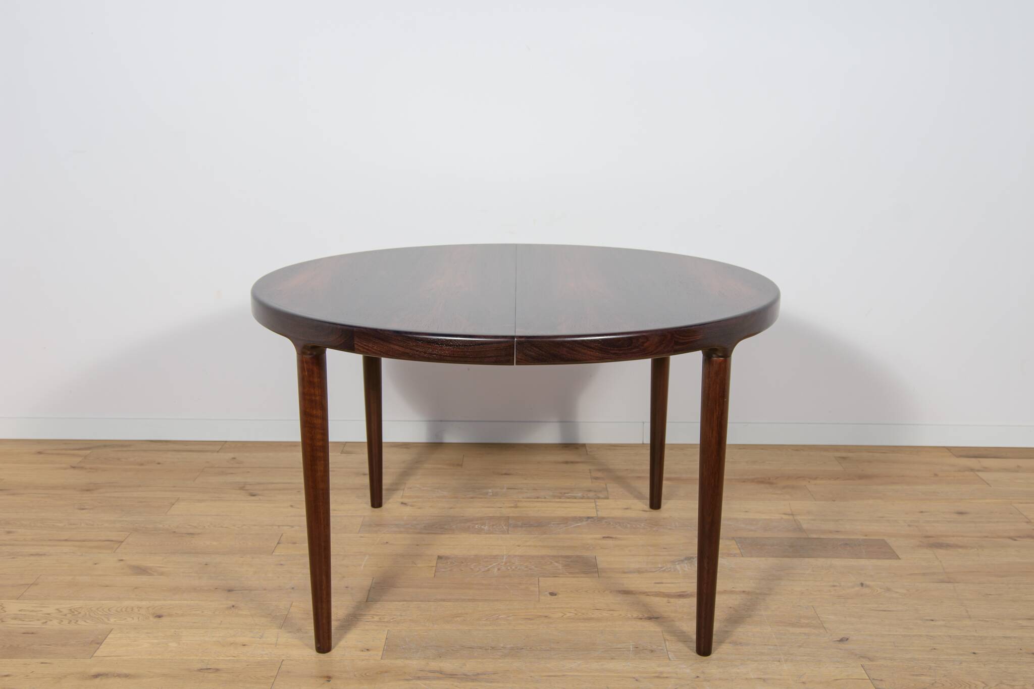 Mid-Century Round Rosewood Extendable Dining Table, Denmark, 1960s