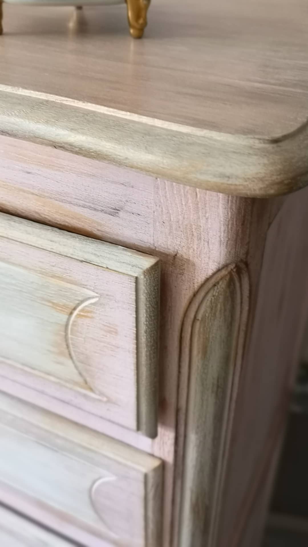 Convenient chiffonnier