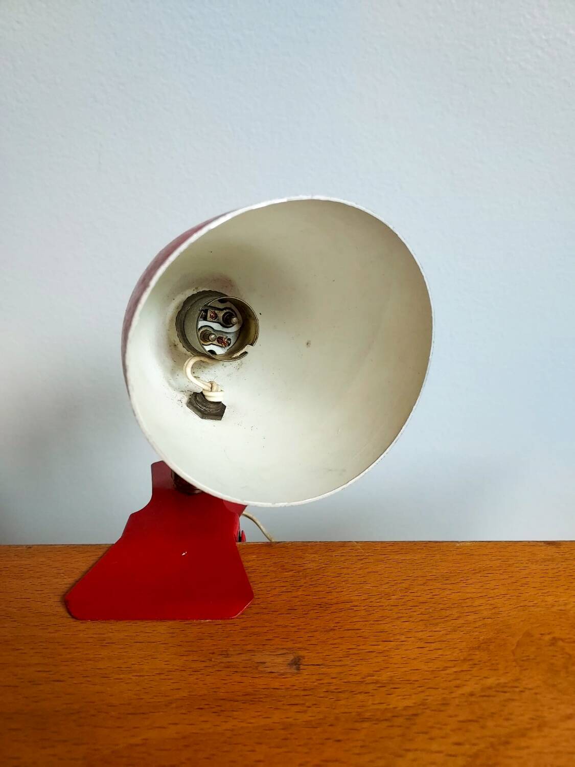 Lampe à pince vintage rouge – années 50