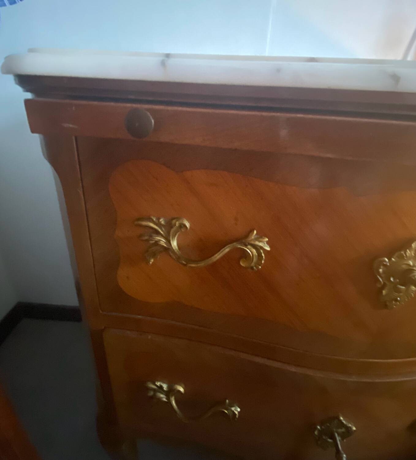 Commode style Louis XV