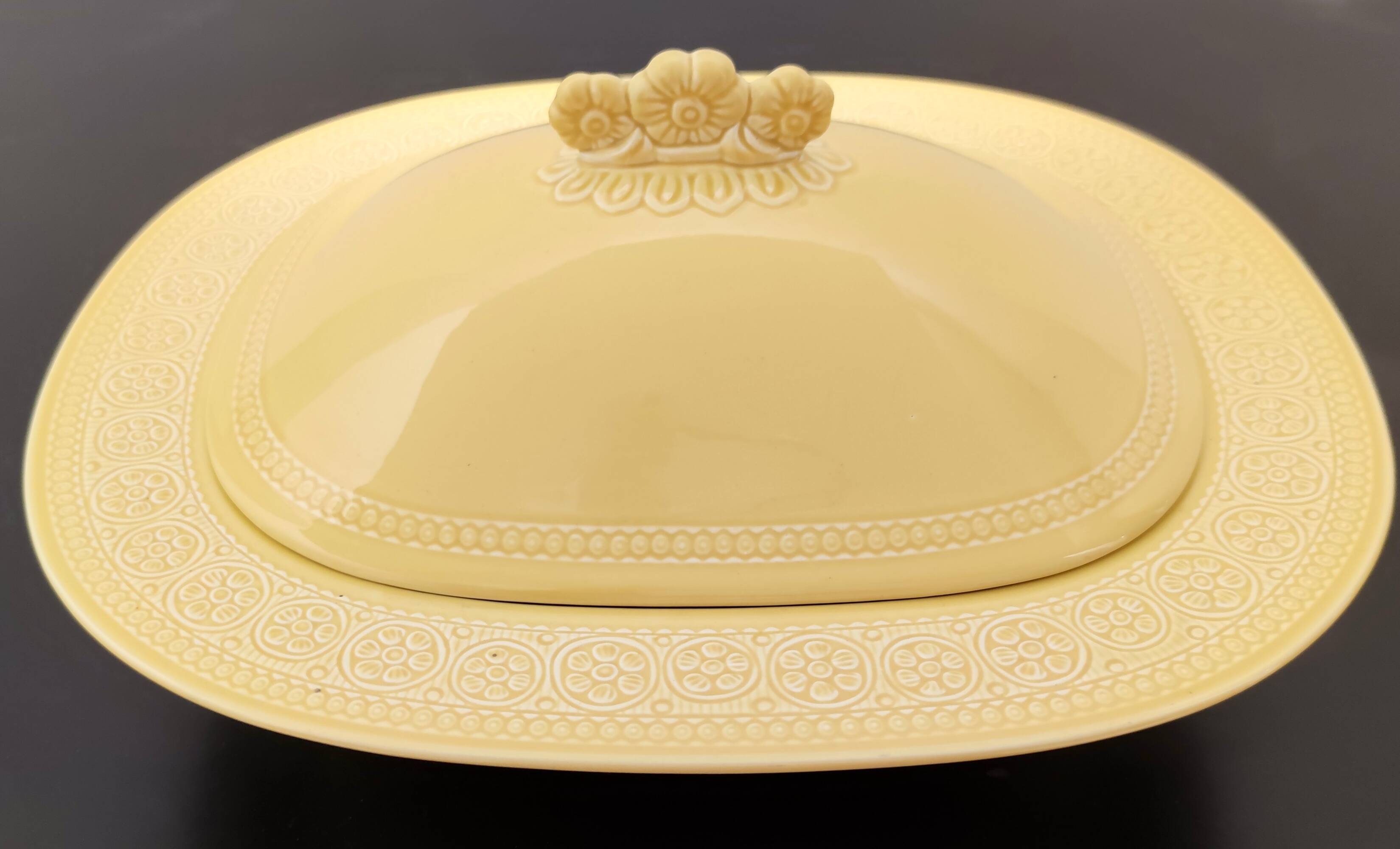Yellow Earthenware Serving Centerpiece by Antonia Campi for Laveno,