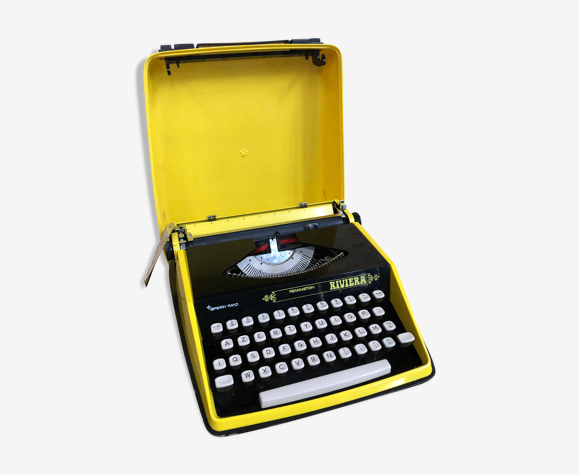 Old writing machine remington riviera sperry rand metal + bakelite yellow