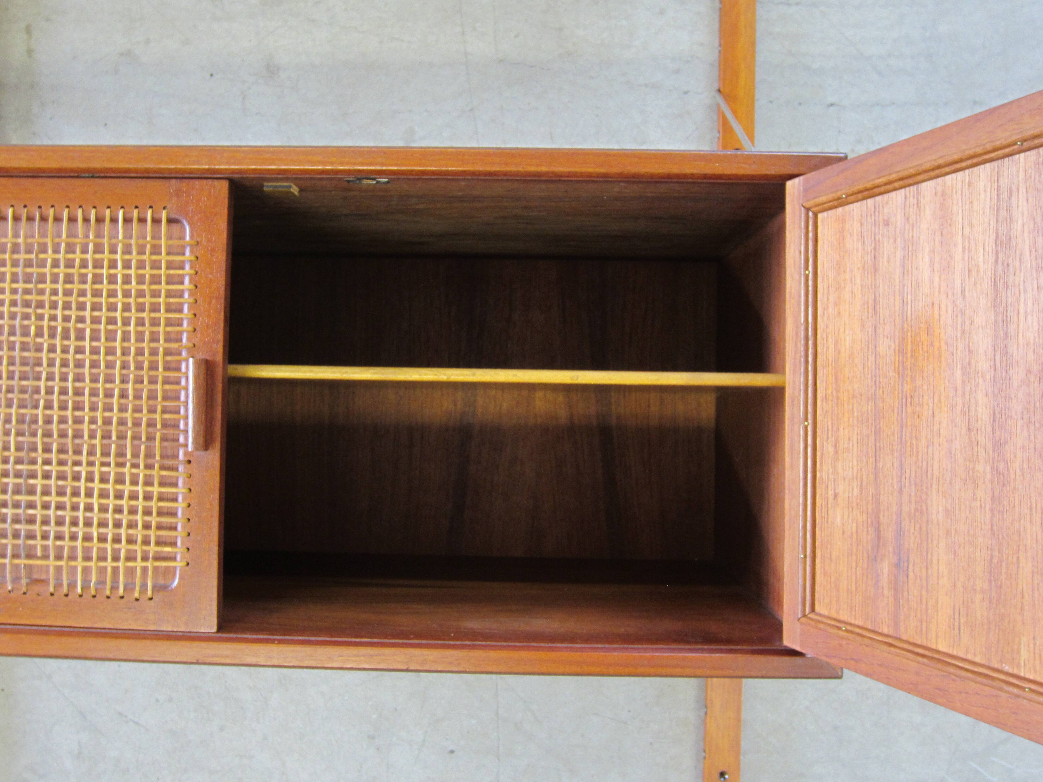 Système d'étagères modulable scandinave par Poul Cadovius pour Gustav Bahus
