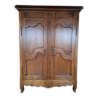 Solid wood cabinet