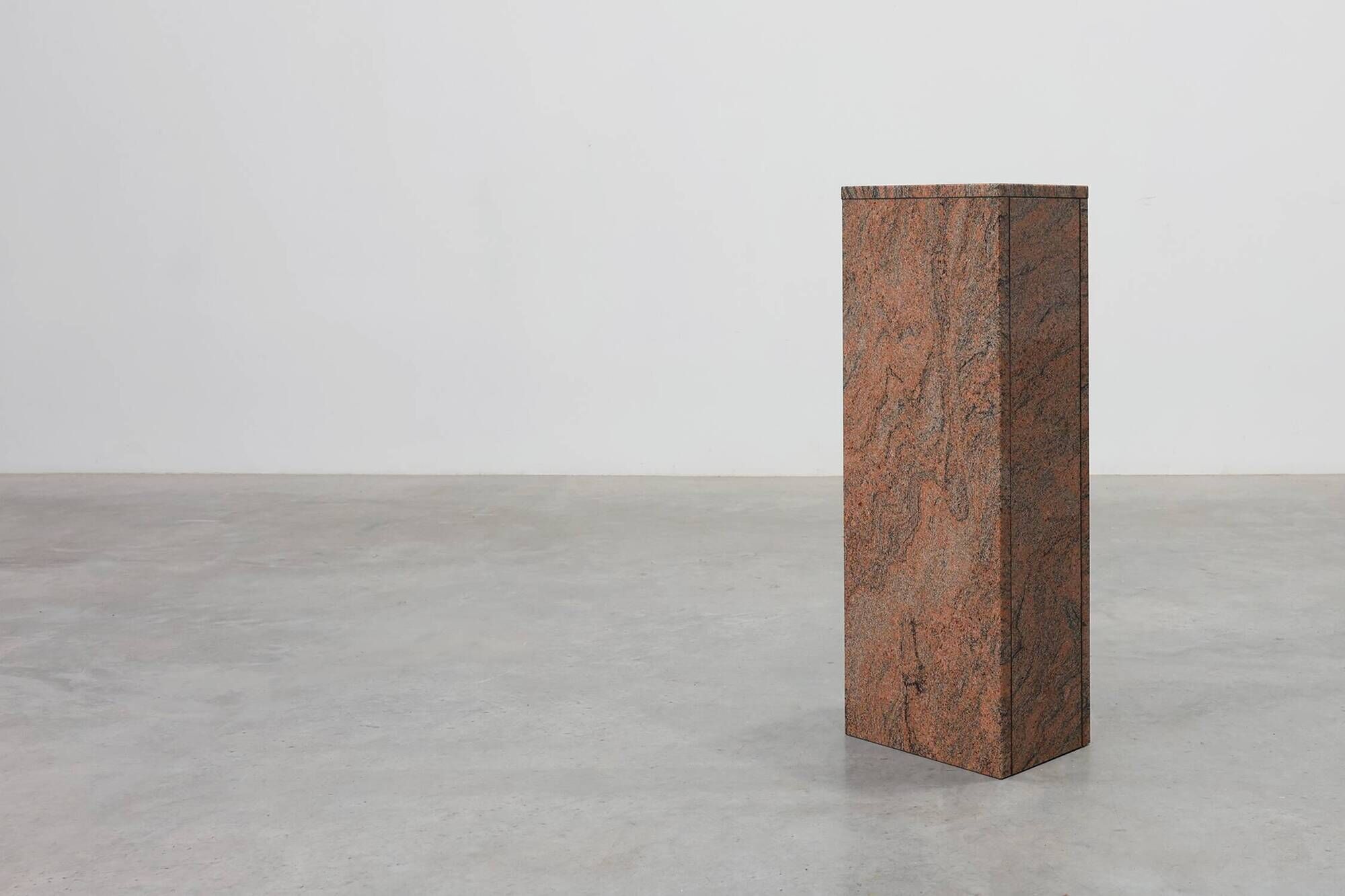 Rectangular red granite pedestal, Belgium, 20th century