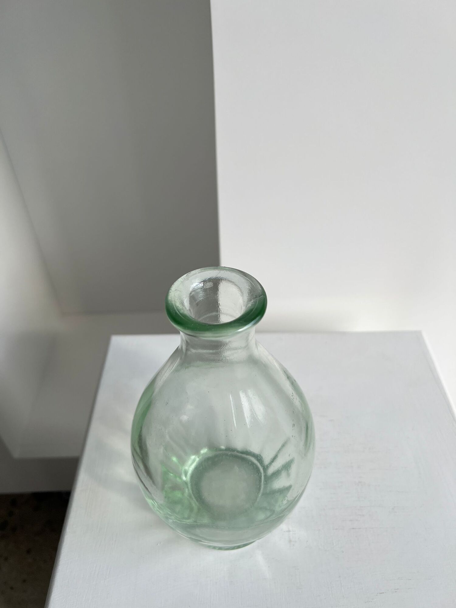 Vintage ovoid glass vase 70cl "Registered model" H:23cm