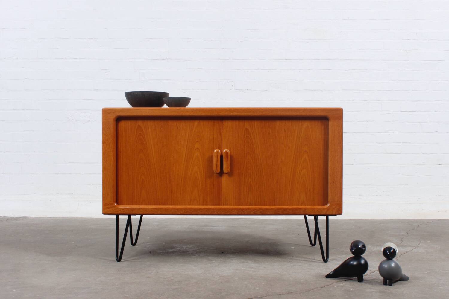 Buffet vintage en teck Dyrlund épingle à cheveux danois milieu du siècle 60