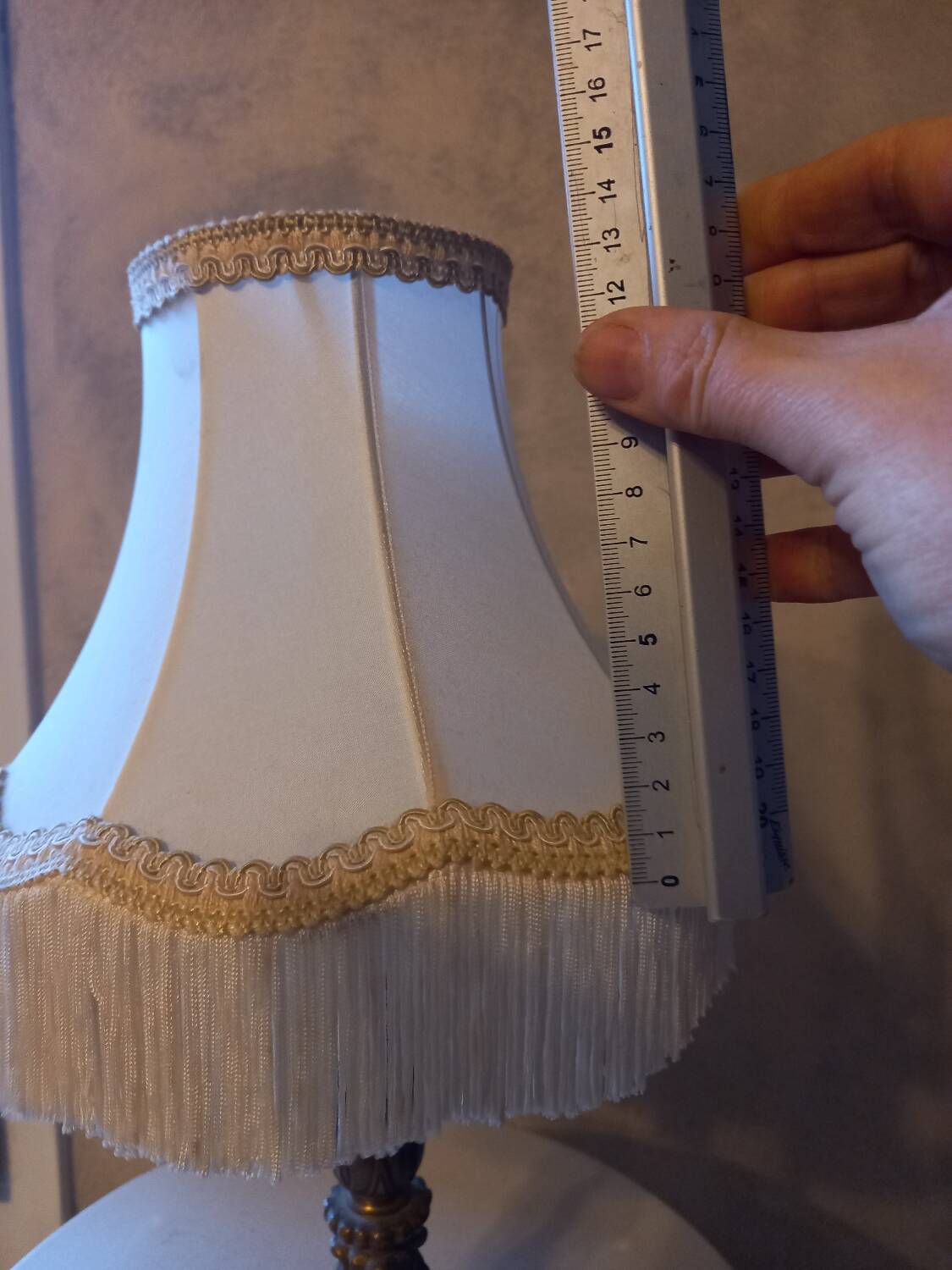 Bedside lamp