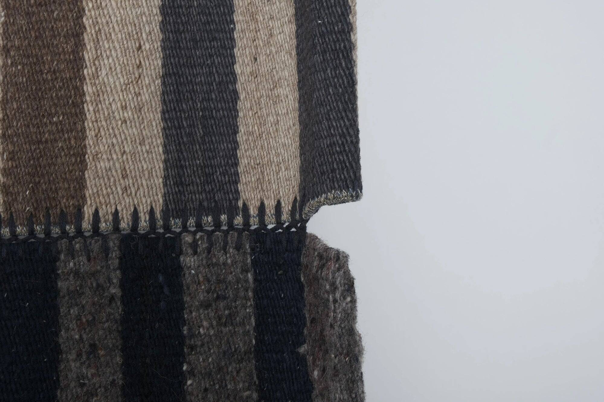 Vintage Turkish kilim, handwoven, 287x330 cm.