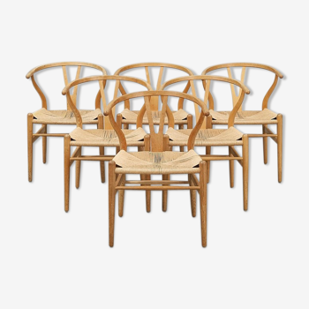 Hans Wegner's 6 Wishbone chairs