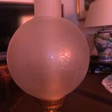 Lampe bronze verre gravé
