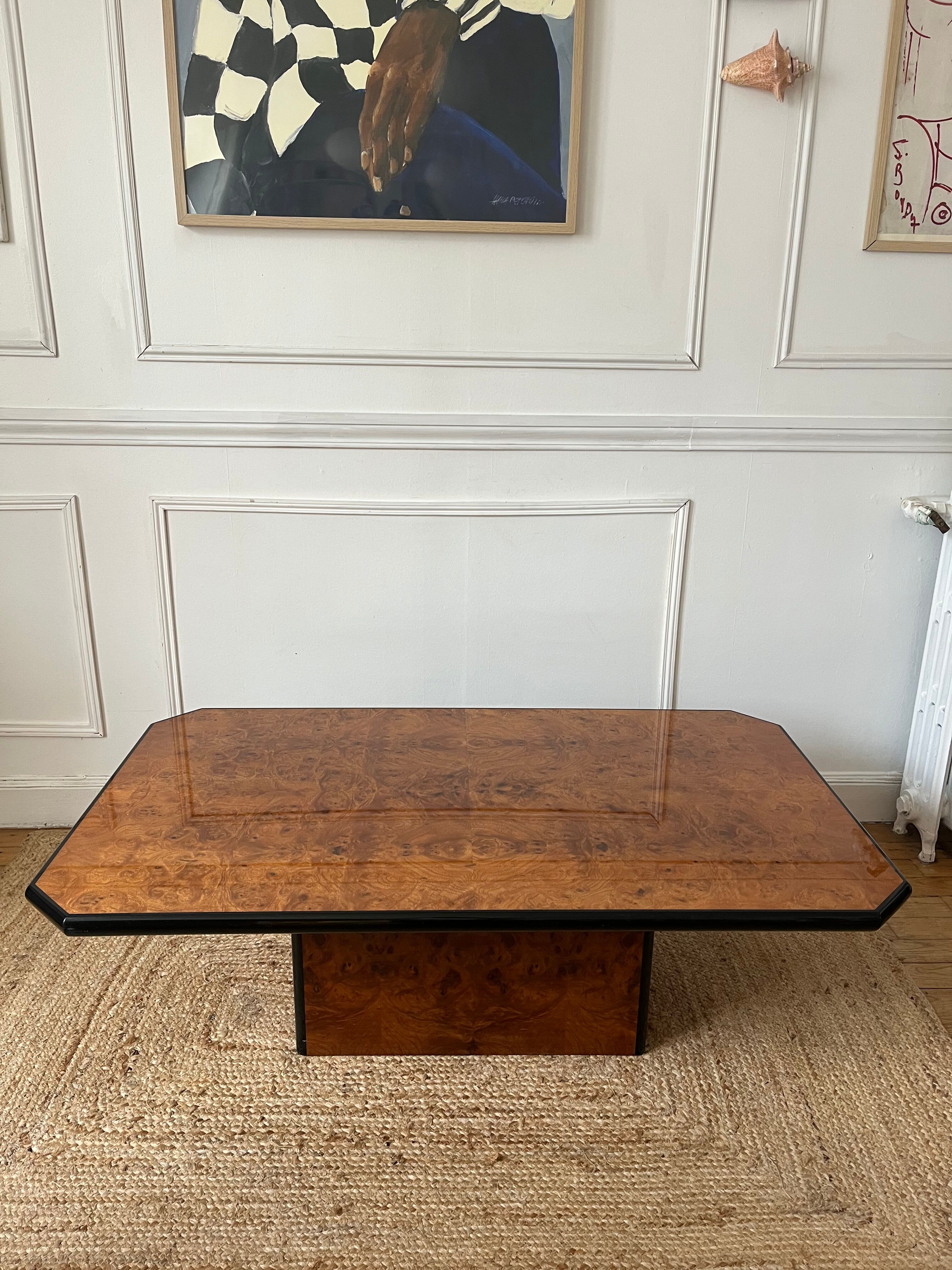 Table basse en loupe d’orme, 1970