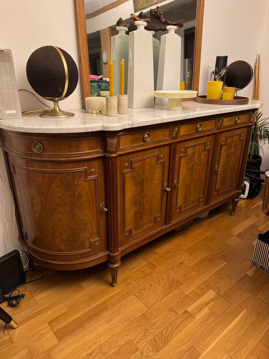 Grand buffet in the Louis XVI style