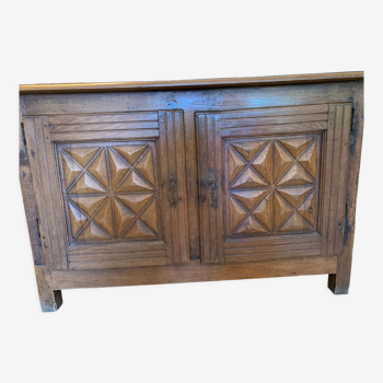 Basque-style sideboard