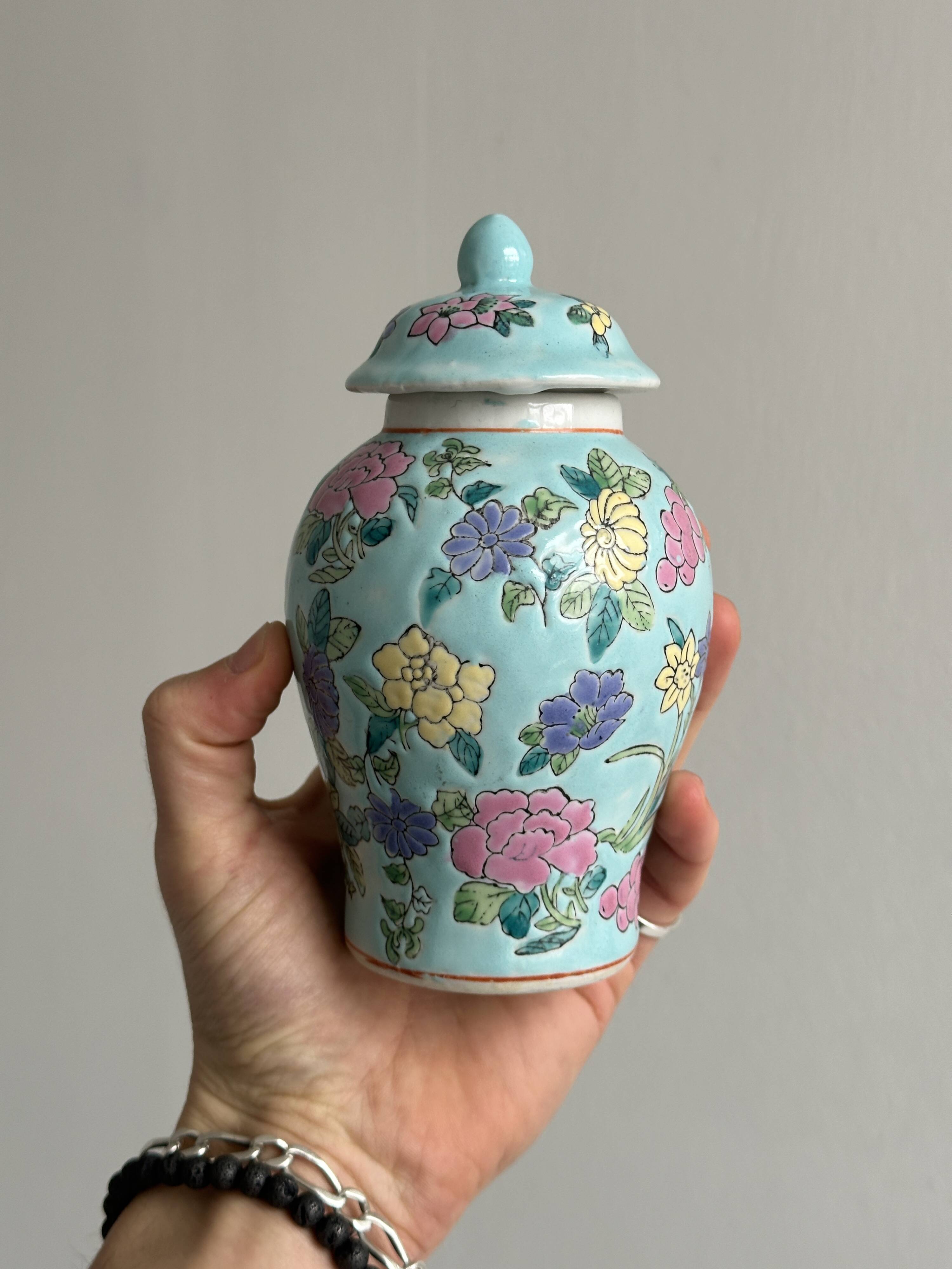 Small sugar bowl, spice jar