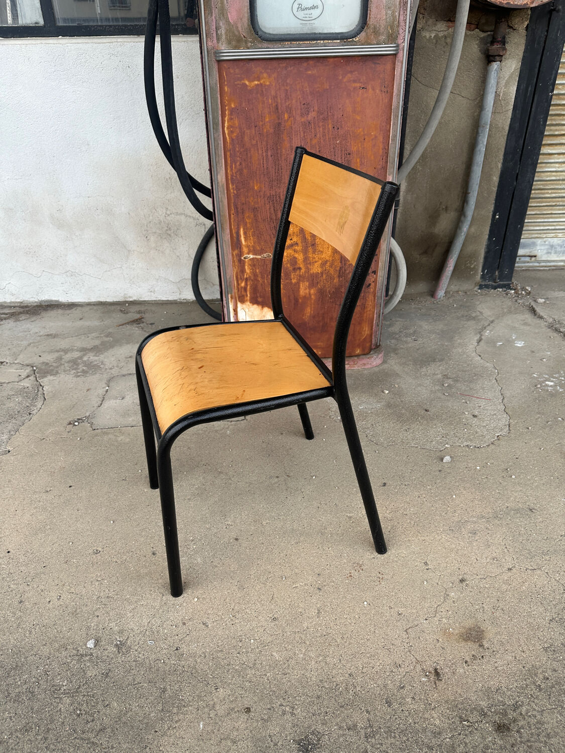 Lot de 50 chaises écoles bois et métal