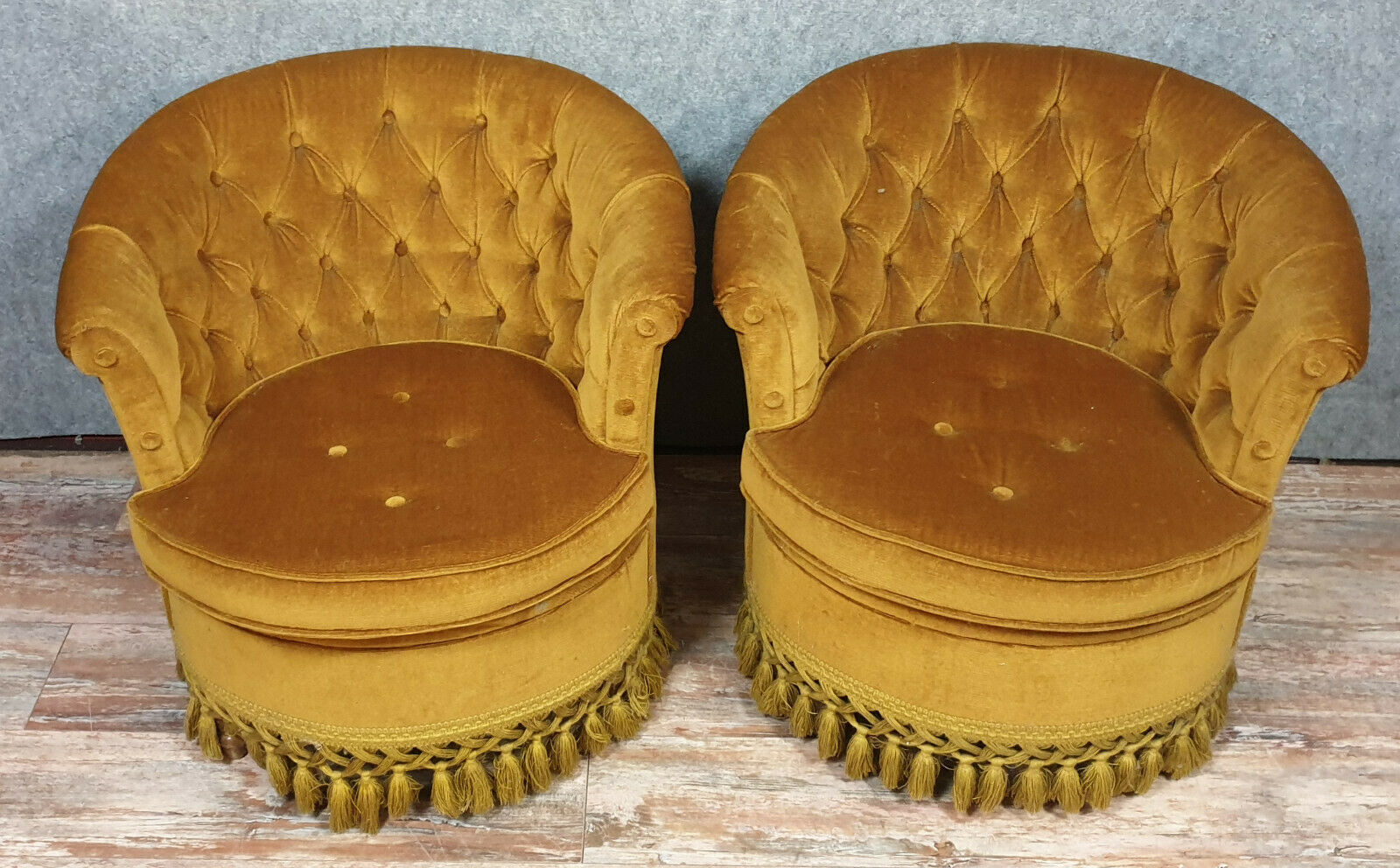 Pair of toad chairs in the shape of the Napoleon III era around 1850