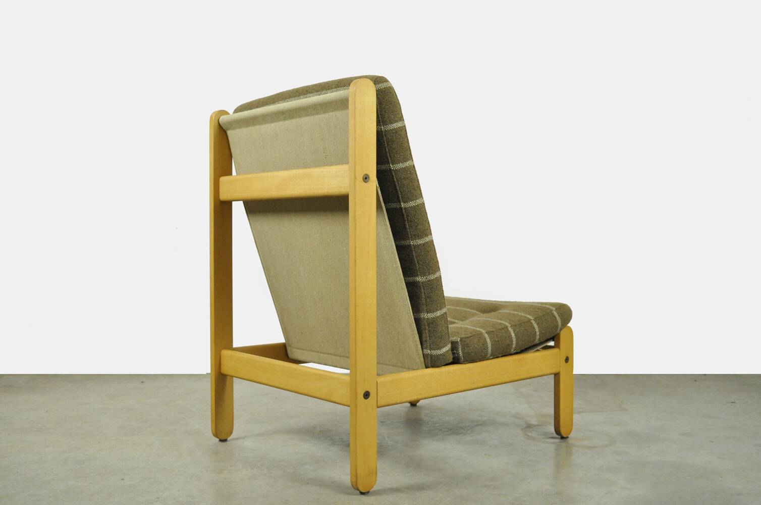 🟡 Vintage oak lounge chair with wool upholstery / Denmark 1960s