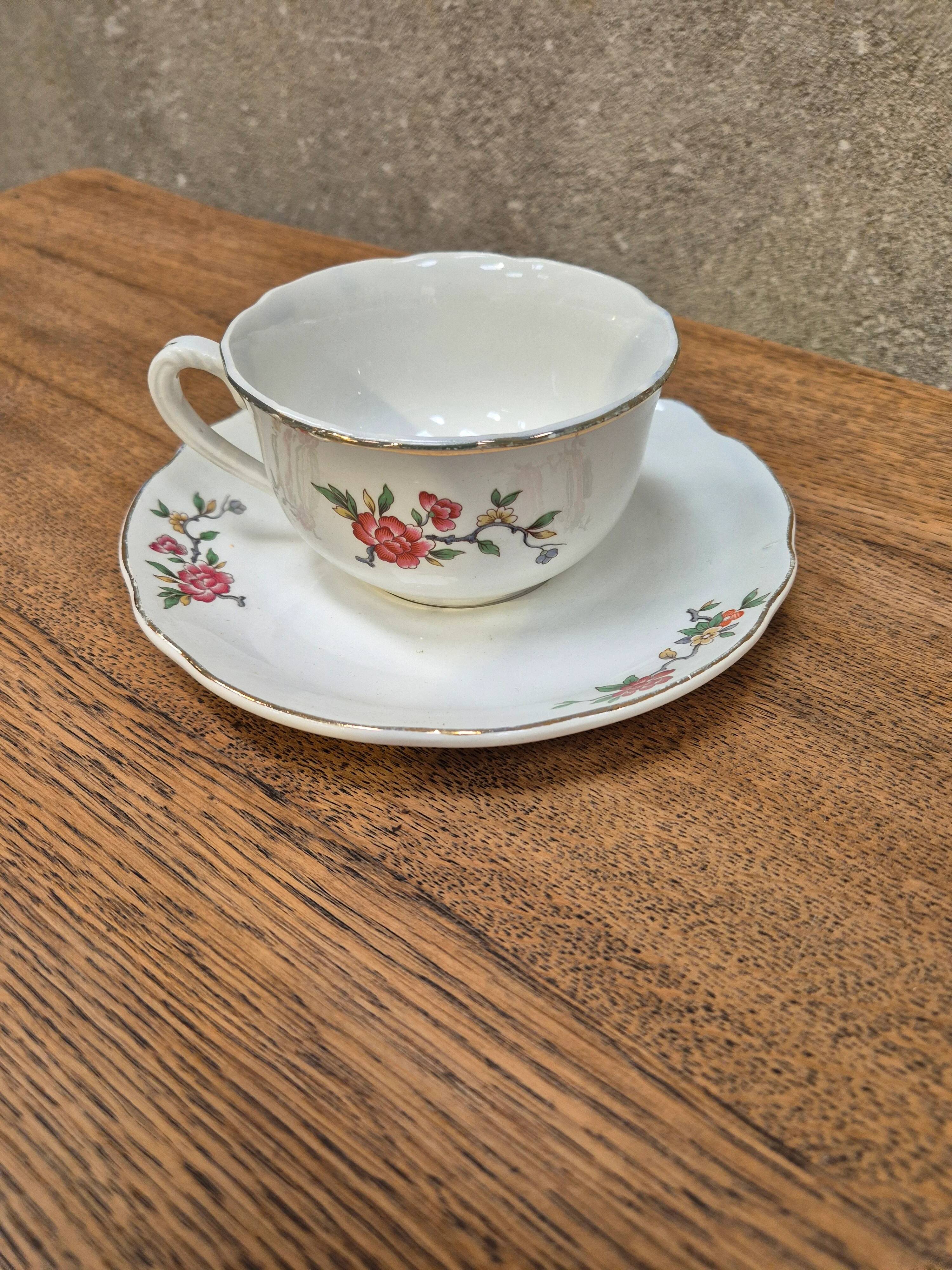 Cup and saucer Conde porcelain