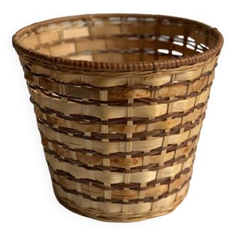 Rattan planter