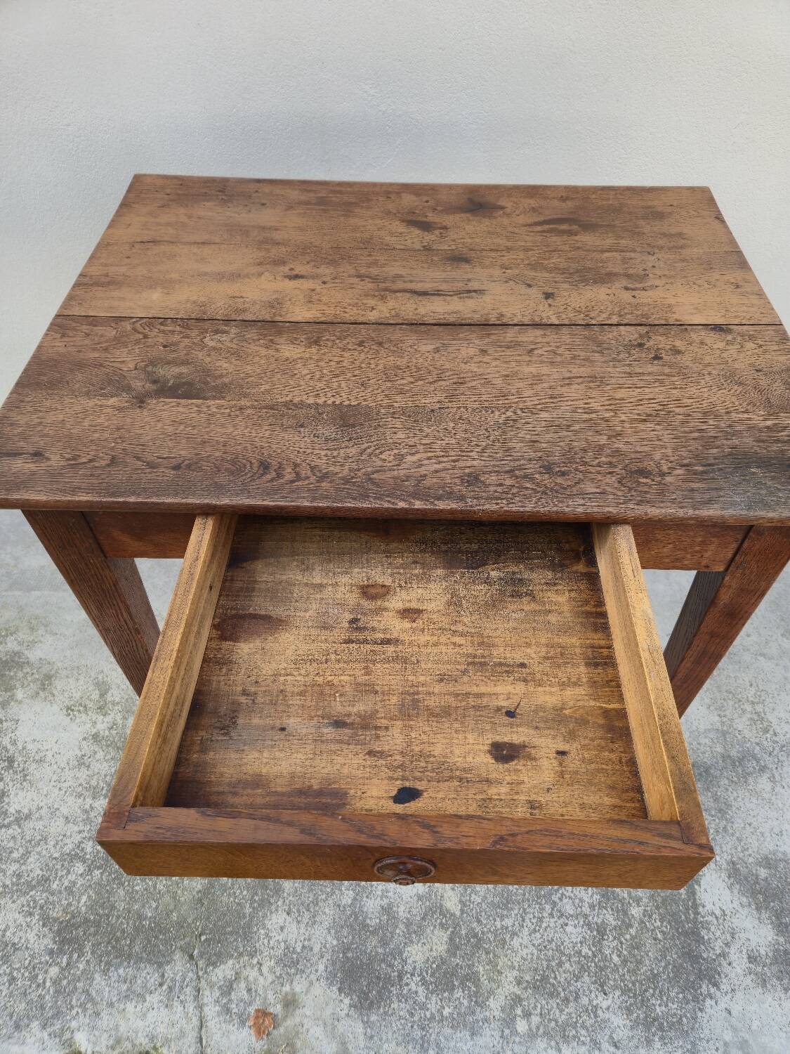 Antique rustic farmhouse table in solid oak, circa 1900s - 84cm