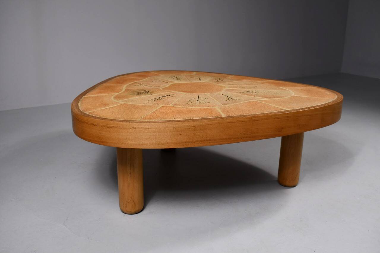 Table basse en céramique. Millésime - Années 60