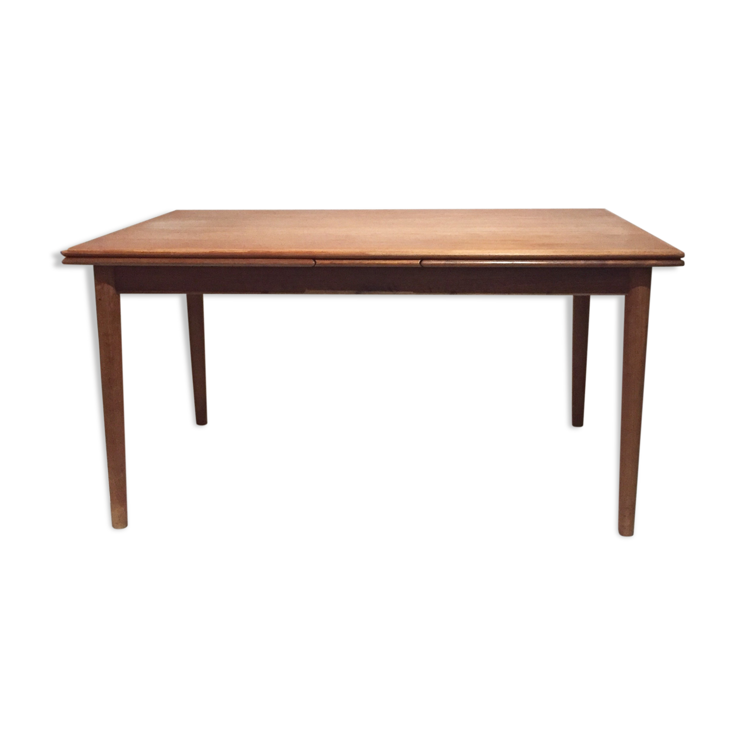 Scandinavian dining table with extension