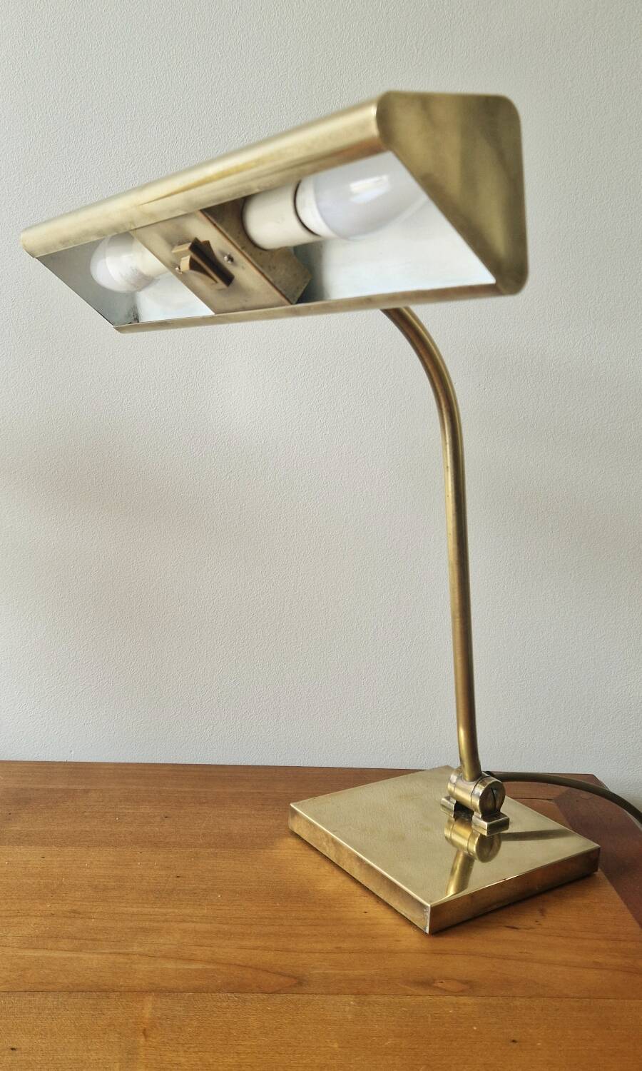 Banker style brass desk lamp 1970