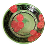 Assiette céramique de Galtié décor peint vert et rouge et grave signé