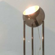 Lampe sur pied globe de l'ère spatiale suisse de milieu du siècle Type 56 de Temde, années 1960