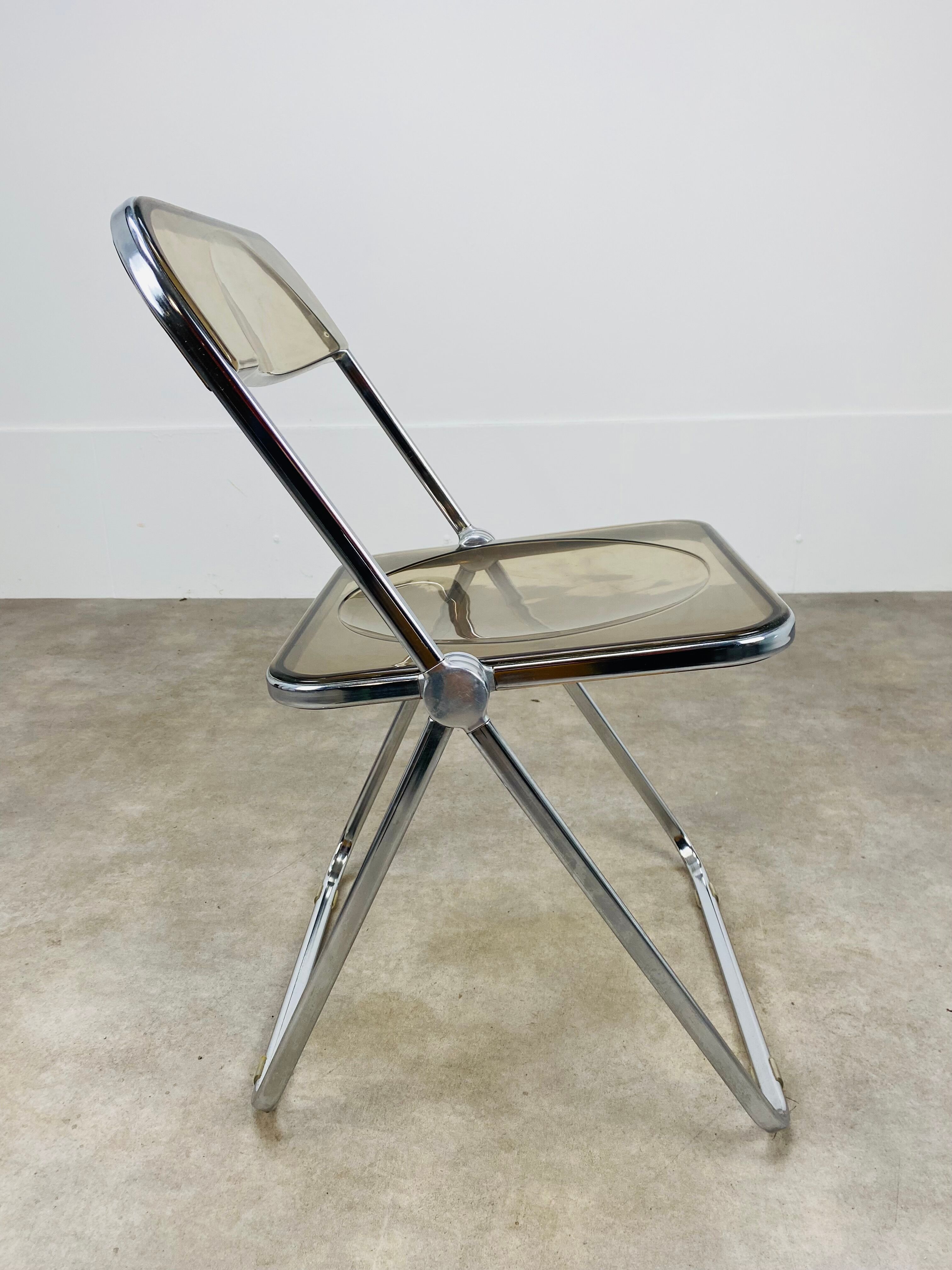 Plia chair by Giancarlo Piretti for Anonima Castelli