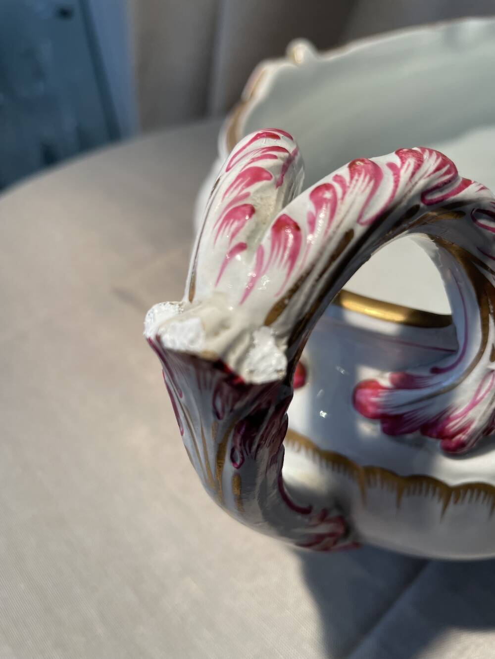 Planter with floral decor kg luneville