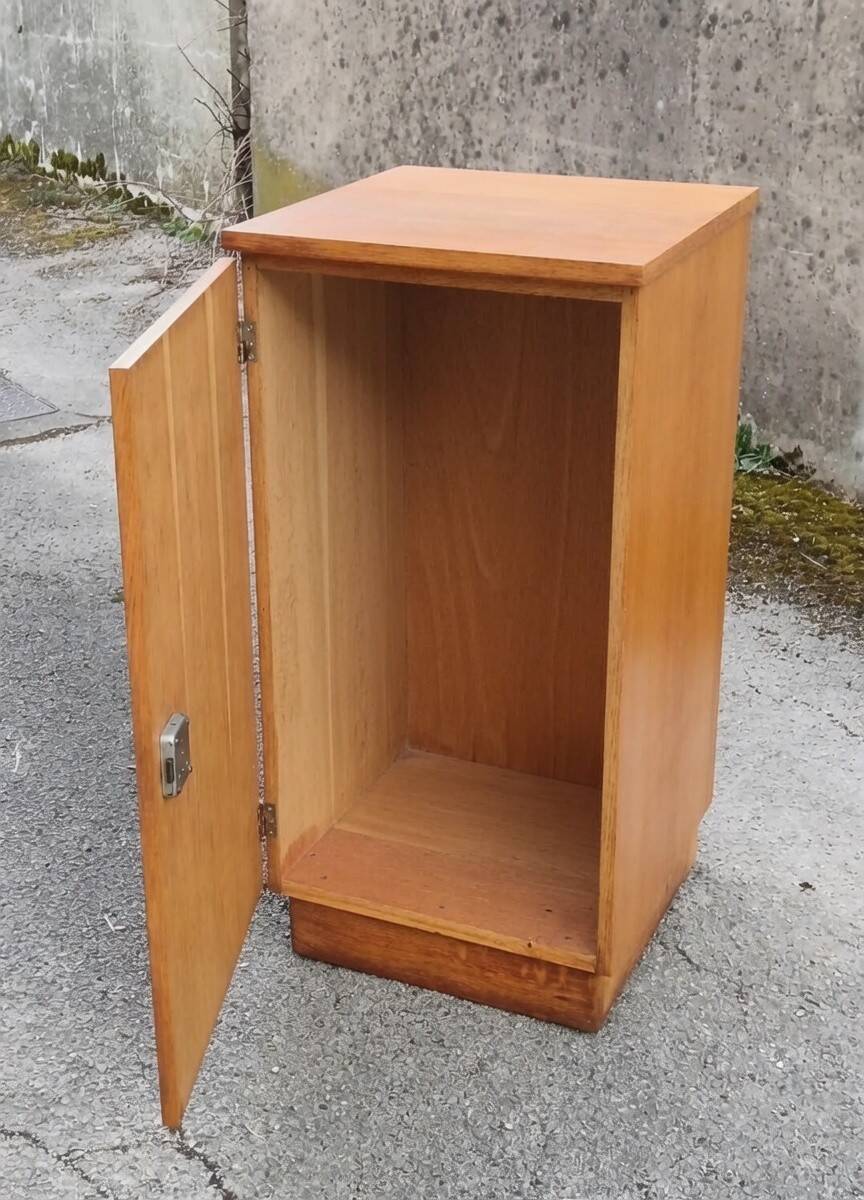 1970s office furniture