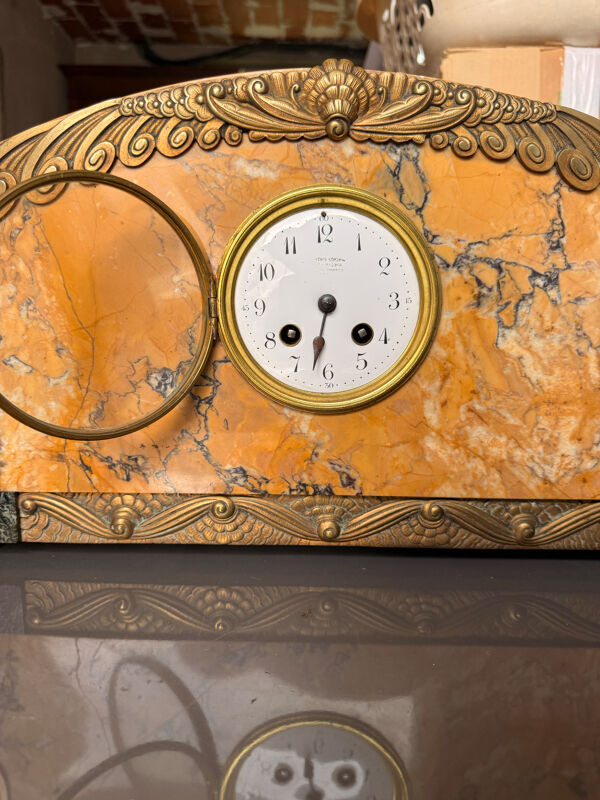 Garniture de cheminée ancienne Art Déco en marbre jaune de Sienne