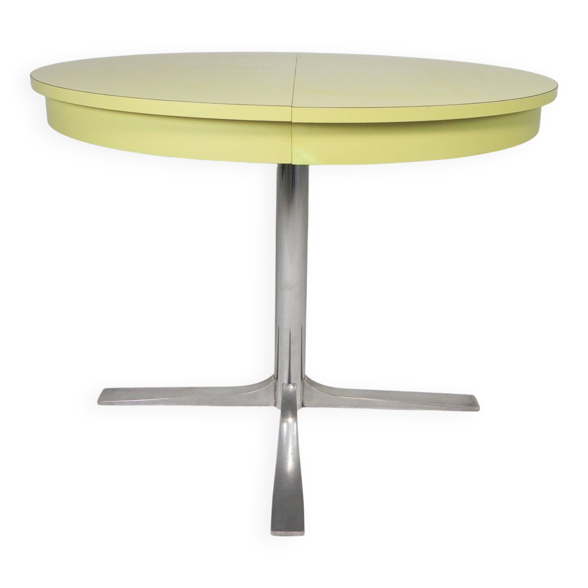 Vintage round dining table with a diameter of 100 cm, extendable to 135 cm, from the 1970s.