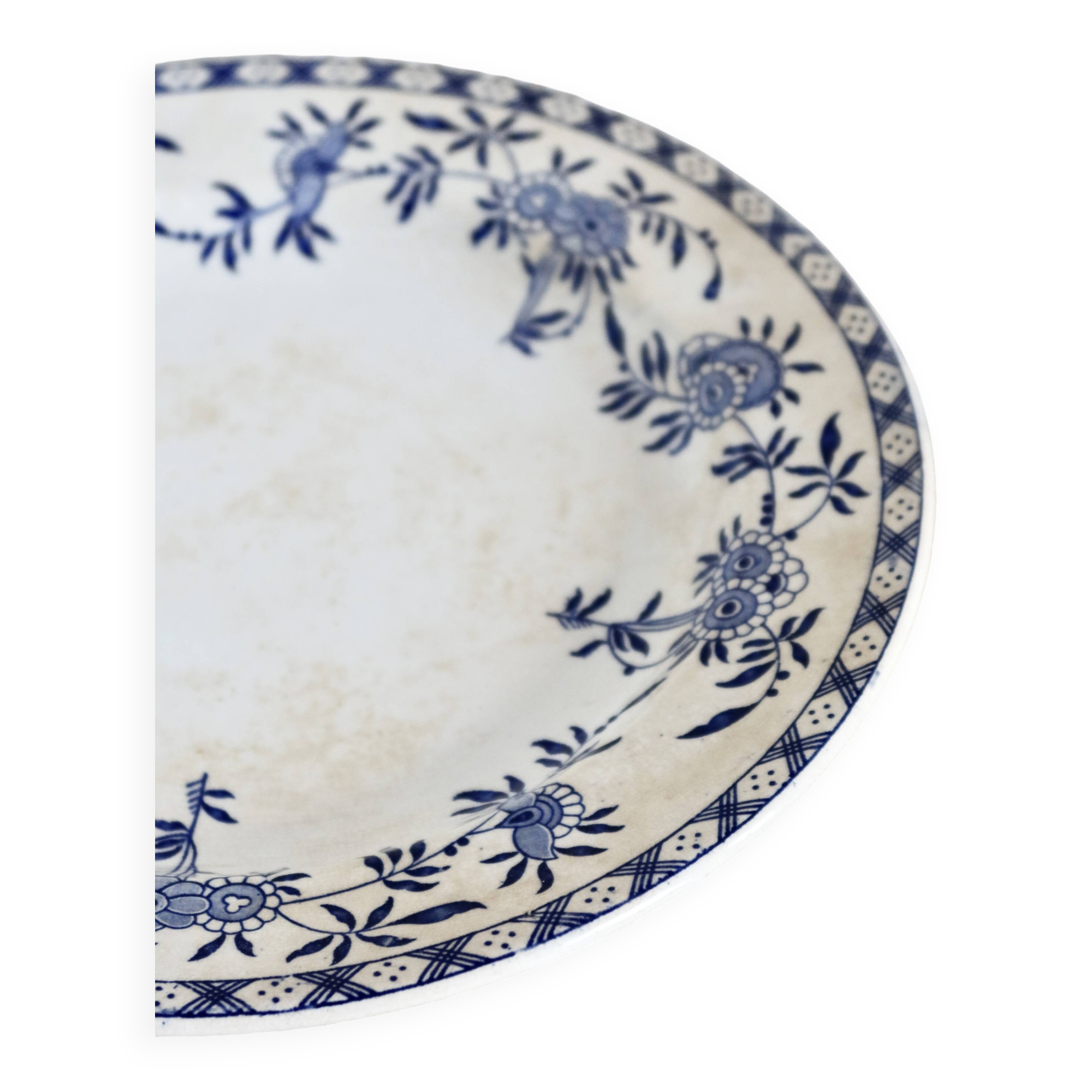Antique patinated pedestal dish - Rare Dresden porcelain