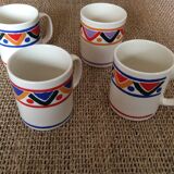 4 mugs
