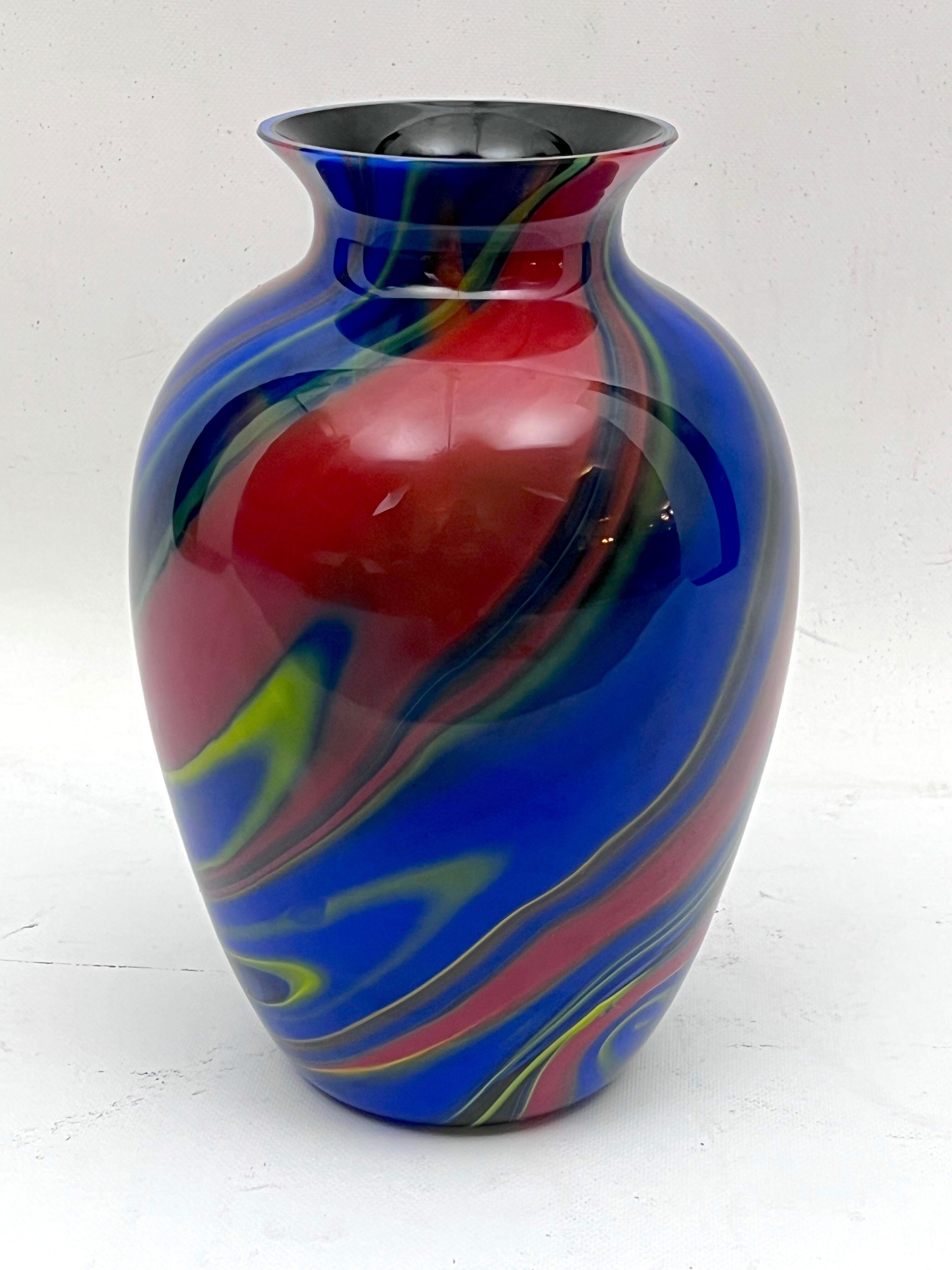 Postmodern multicolored Murano glass vase by Ottavio Missoni. Italy 1980s