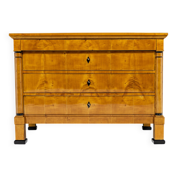 Biedermeier commode in birch veneer 1820-1830