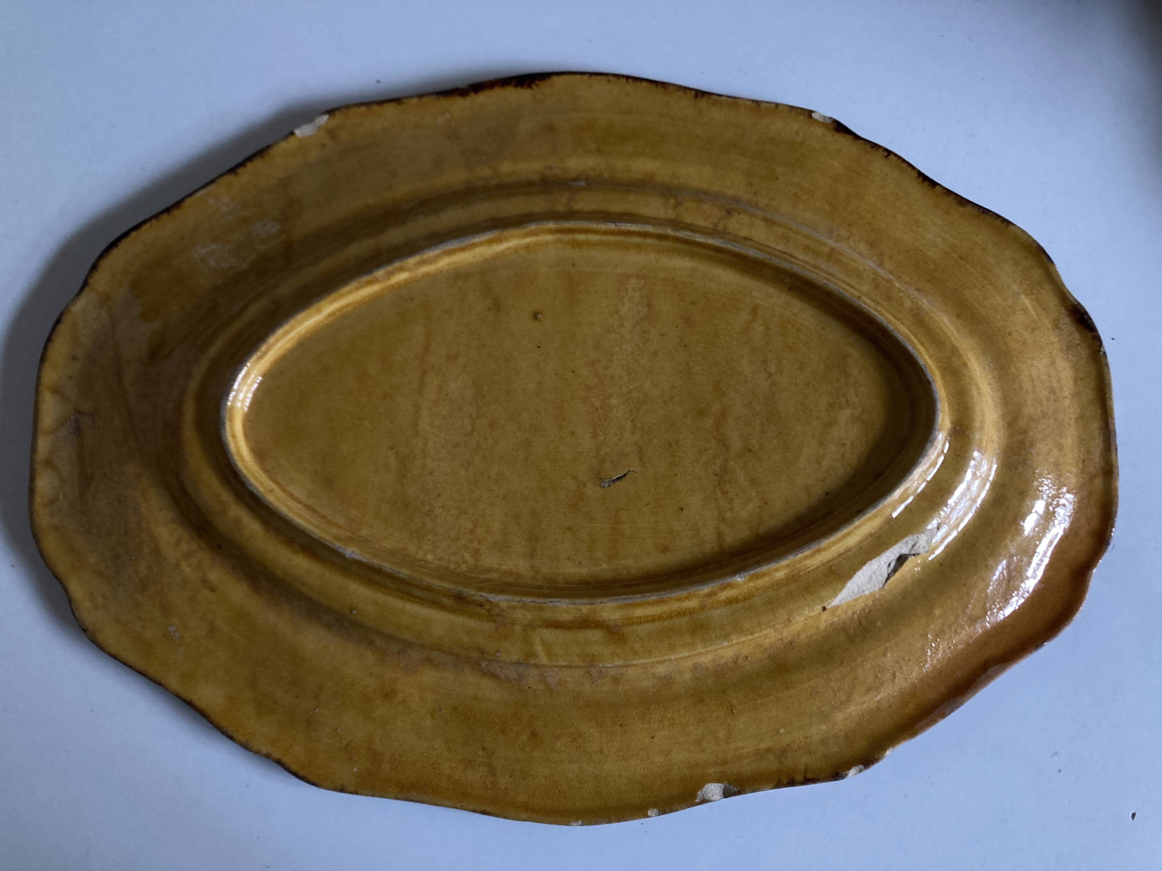 Glazed earthenware country dish with fluting, Provence 1950.