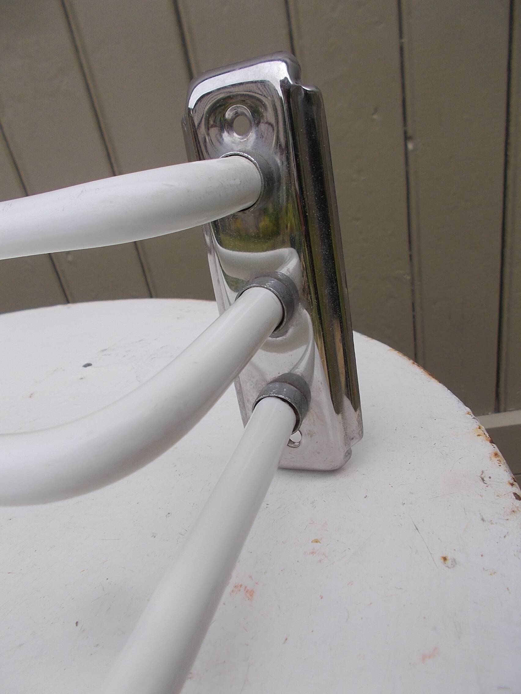 Art Deco wall-mounted towel rack