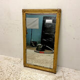 Miroir ancien en bois et stuc doré