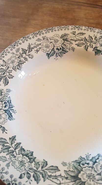 Set of 2 plates new ceramic factories north model guadeloupe